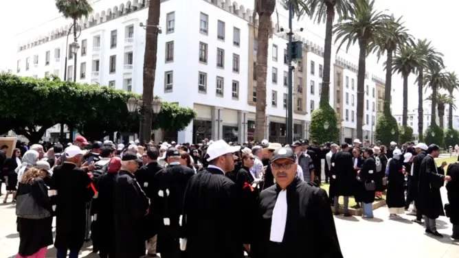 بعد بلاغ جمعية الهيئات.. محامو الدار البيضاء يعلنون مواصلة الإضراب عن تقديم الخدمات
