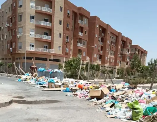 رغم رصد 255 مليون درهم سنويا.. أزمة النفايات تجتاح مراكش وتحذيرات من كارثة بيئية