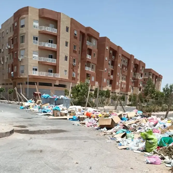 رغم رصد 255 مليون درهم سنويا.. أزمة النفايات تجتاح مراكش وتحذيرات من كارثة بيئية