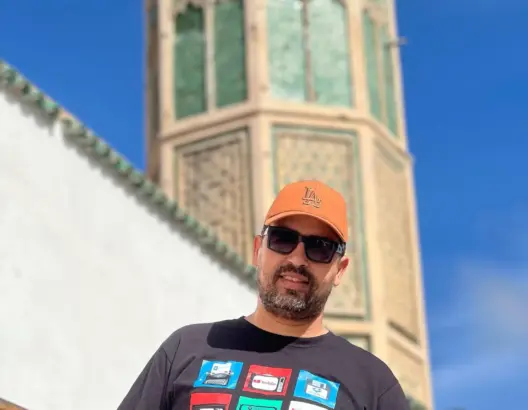 المؤثرون… فصيلة جديدة بين الإنسان والإشهار