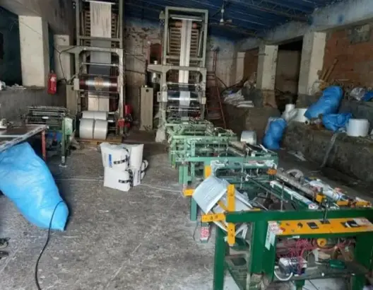 شبهات سرقة الكهرباء تفجر حملة على مصانع «الميكا» السرية بضواحي البيضاء