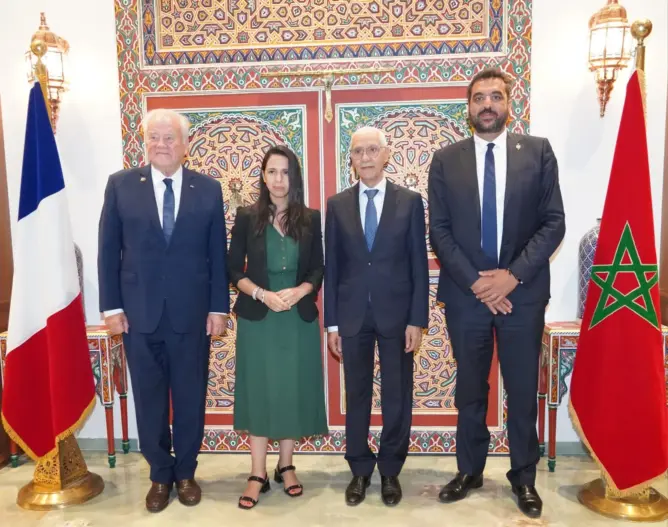 الطالبي العلمي يتباحث مع وفد فرنسي بالرباط ويشيد بموقف باريس الثابت من مغربية الصحراء