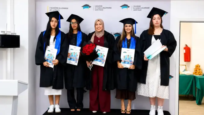 الأكاديمية الألمانية لعلوم الصحة تحتفي بأول فوج من خريجيها وتعلن التحاق 12 منهم بألمانيا