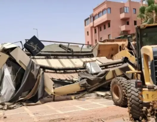مراكش.. حملة لتحرير الملك العمومي تنهي توسعات ثلاث مقاه بحي البديع