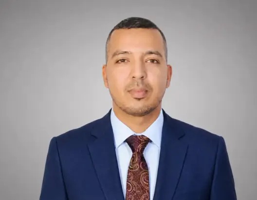 عثمان بطاس استاذ، باحث في العلوم القانونية والسياسية