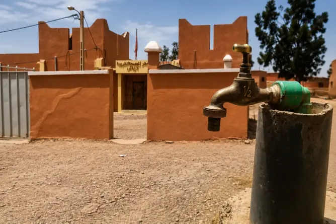 ورزازات.. انقطاع متكرر للماء يفاقم معاناة سكان إزناكن وسط مطالب بتدخل عاجل
