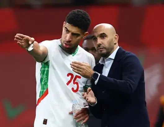 الركراكي يكشف سِر “الدارجة” في ملحمة المونديال: هكذا وحدت “العامية” نجوم أسود الأطلس