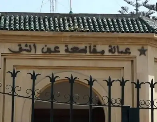 “شقق” سيدي معروف تتحول إلى منصات انتخابية مبكرة بعين الشق