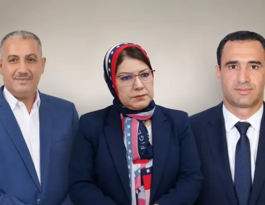 وحسب معطيات استقتها جريدة "العمق" من مصادر داخل حزب التجمع الوطني للأحرار، يتعلق الأمر بكل من عبد القادر الحظوري، رئيس جماعة أهل أنجاد، ومحمادي توحتوح، النائب البرلماني، ومينة عاطف، نائبة رئيس مجلس جهة الشرق، الذين اختاروا الانتقال إلى أحزاب أخرى لخوض الاستحقاق التشريعي المقبل بدوائر انتخابية مختلفة في الجهة.