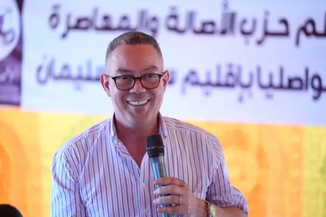 لقجع يكشف دوافع دخوله السياسة ويشرح حدود صلاحياته الوزارية وأسباب انتقاده للحكومة