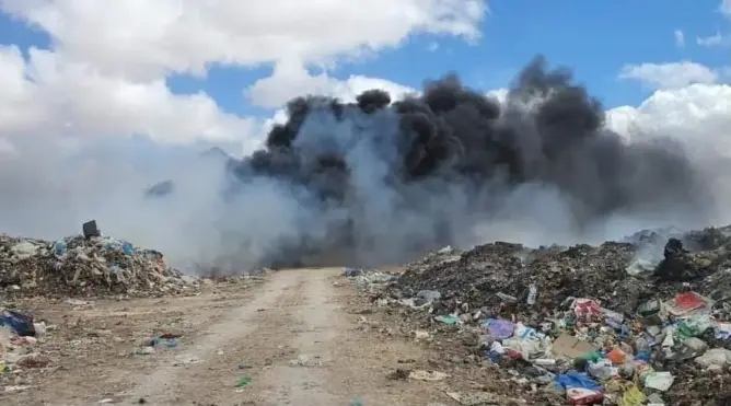 حريق مطرح أيت أورير يخنق الساكنة لأكثر من 5 أيام ومطالب بفتح تحقيق عاجل