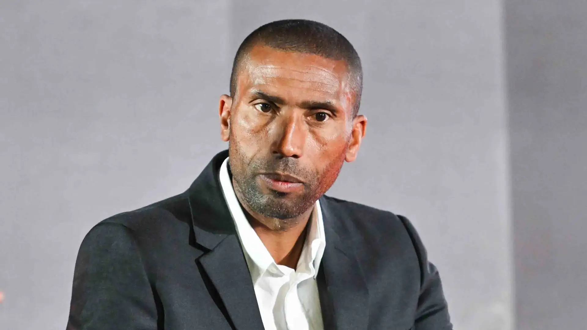 الاتحاد الفرنسي يرد على اتهامات وادو: “تصريحاته كارثية ولا نعتمد معايير العنصرية والتمييز” الاتحاد الفرنسي يرد على اتهامات وادو: “تصريحاته كارثية ولا نعتمد معايير العنصرية والتمييز”