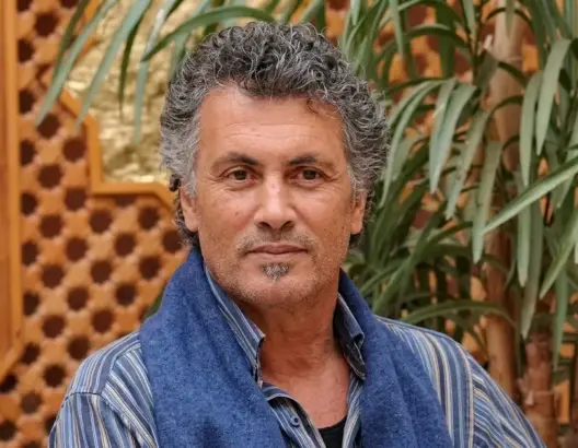 يونس ميكري يخوض تجربة “الدراما الغنائية” في فيلم “يما نبغيك”