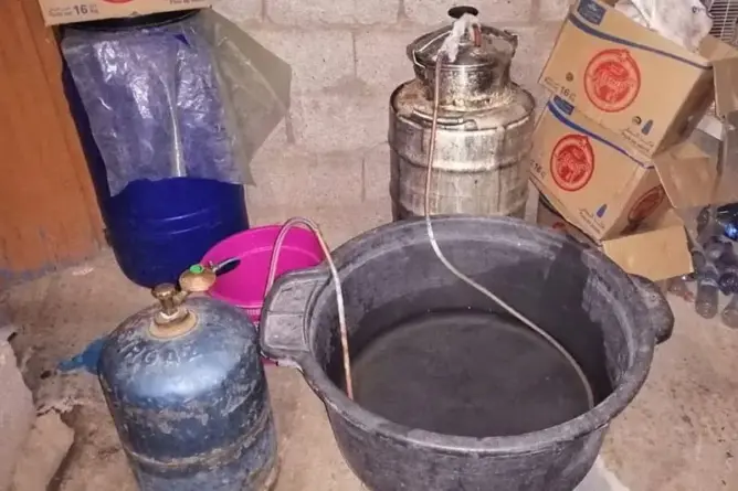 آسفي: درك بوكدرة يفكك مصنعا سريا “للماحيا”ويوقف مبحوثا عنه