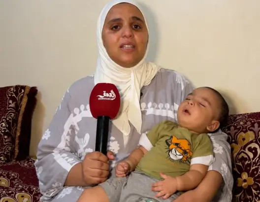 وزارة الصحة تتكفل بعلاج الرضيع يوسف بعد نداء والدته عبر “العمق”