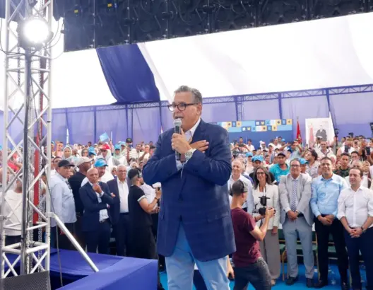 أخنوش من جرف الملحة: الأحرار سيواصل الدفاع عن “الضعفاء”.. وصون حقوق العمال الموسميين