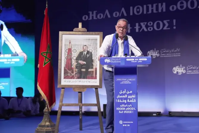 لقجع: المسار الحالي دفع الشباب للهجرة وجعل “قُفة” الأسر صعبة.. ونريد مغربا يضمن الكرامة