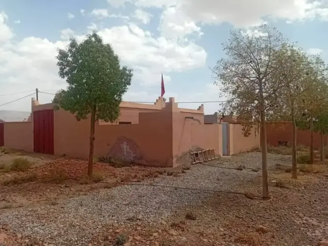 ساكنة تونا نعرابن بإقليم زاكورة تطالب بإعادة الاعتبار للفرع الإداري لجماعة تفتشنا