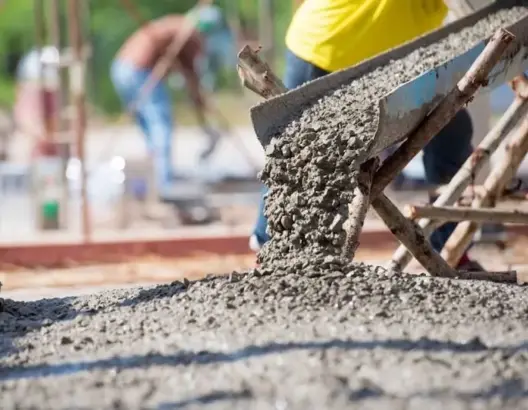 لوبيات الإسمنت تدخل سباق الانتخابات وتموّل حملات مرشحين بالبيضاء