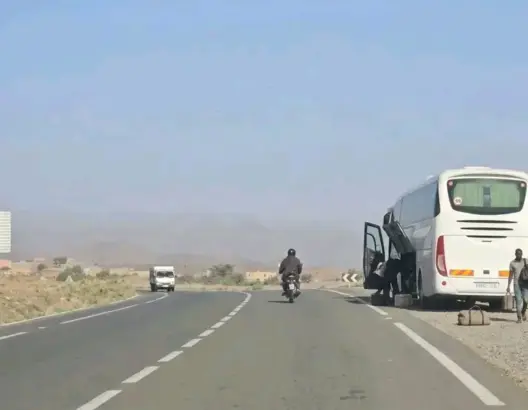 قلق في مزكيطة وتفركالت بزاكورة بعد نقل مهاجرين من إفريقيا جنوب الصحراء إلى المنطقة