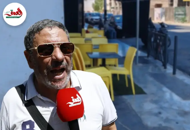 بين فوضى المقاهي وعشوائية المحلات