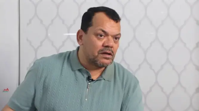 “حاكم لازون”.. محمد ظهرا يسخر من هيمنة المال على الانتخابات ونظرة المجتمع للإعاقة