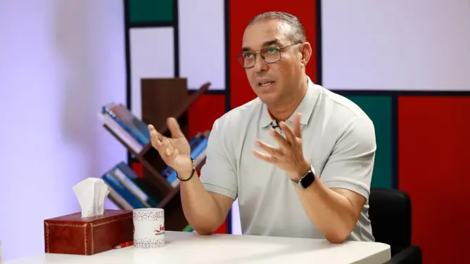 أوزين يفند شائعات التصدع: الحركة الشعبية “حزب مواقف” وجاهز للمعارضة دون محاباة