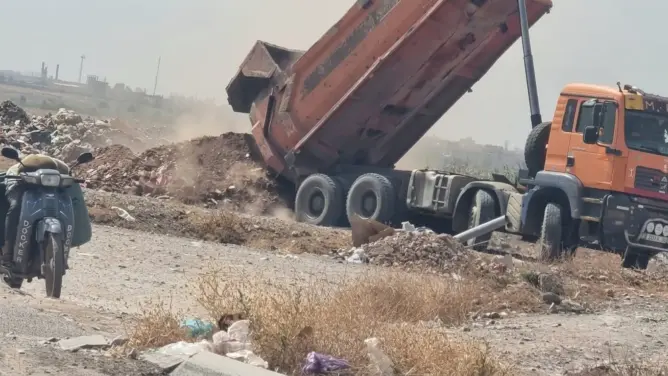 تسلطانت.. حرق الأزبال ليلا ورمي مخلفات البناء نهارا يؤرقان ساكنة دوار لهنا