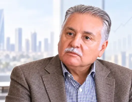 حمد نبيل بنعبد الله أمام خلفية تعبر عن الاستثمار ونمو المقاولات بالمغرب