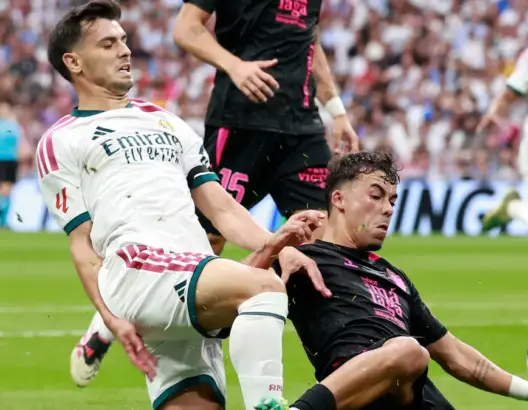 صحيفة “آس”: آلام عضلية قوية وراء قلة مشاركة دياز مع ريال مدريد