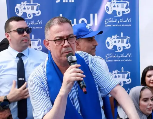 لقجع: غدا موعد حاسم في تاريخ البلاد.. ويجب القطع مع السياسي الذي يعيش على الوعود