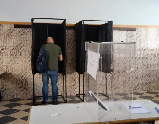بعد الاستماع الأمني.. ابن عجيبة يكشف تفاصيل شكايات تحالف اليسار بشأن خروقات انتخابات طنجة