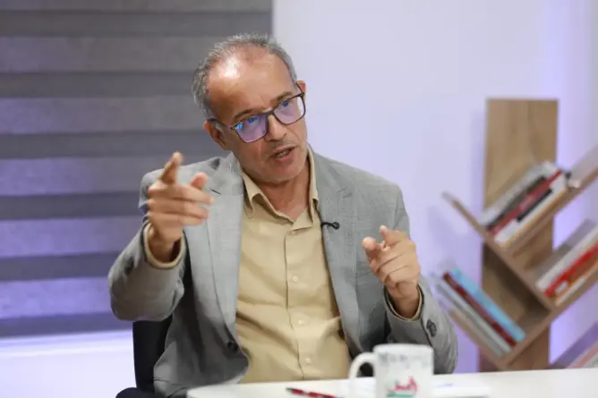 بويخف: العدالة والتنمية أقر بنزاهة اقتراع 23 شتنبر.. و”التطبيع” وراء اصطفافه في المعارضة (فيديو)