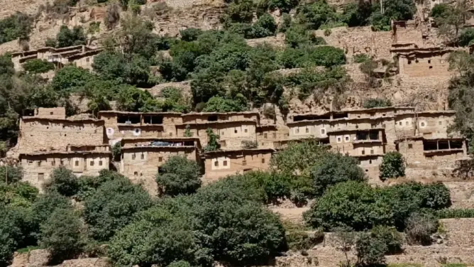 آيت حسان بولمان… قرى بين جمال الطبيعة ونزيف الهجرة