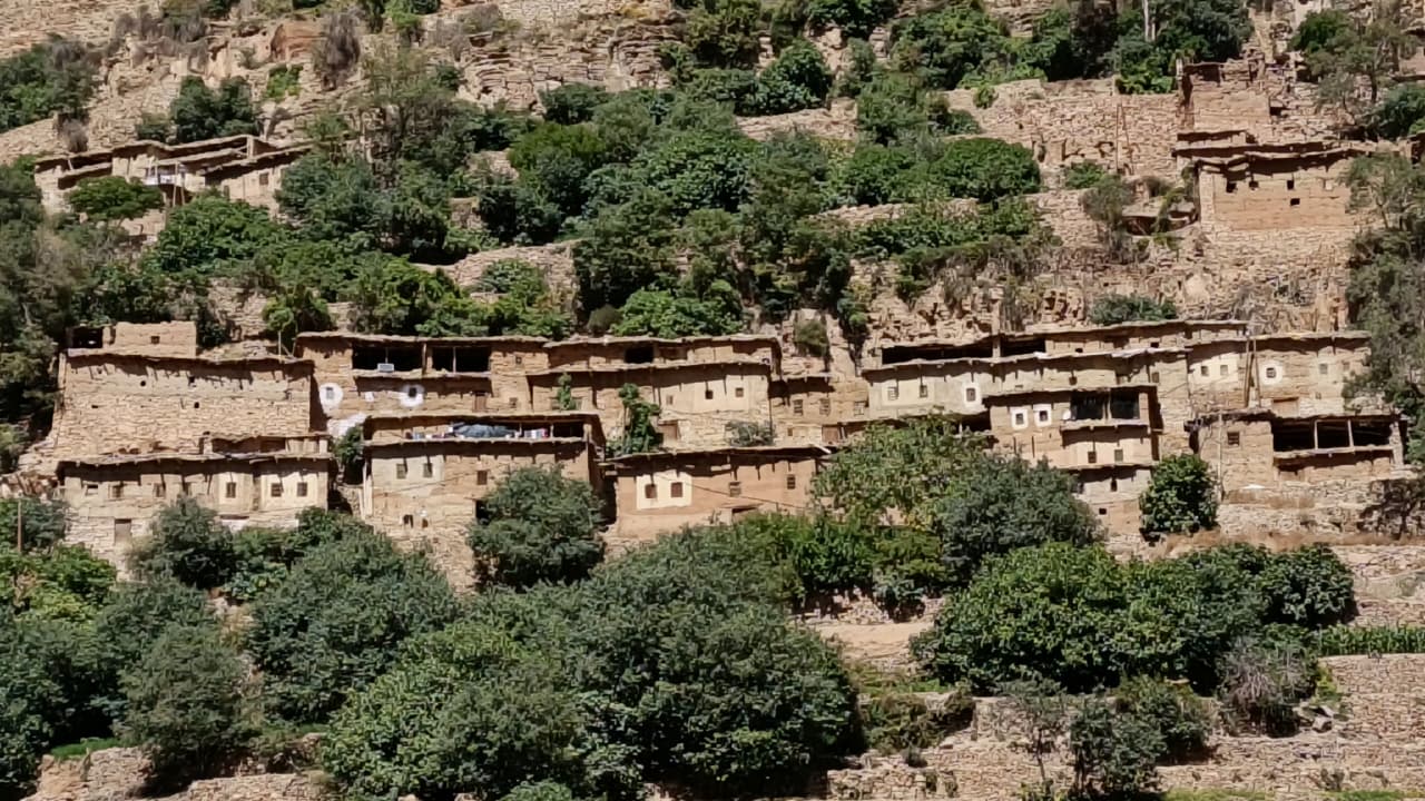 آيت حسان بولمان… قرى بين جمال الطبيعة ونزيف الهجرة