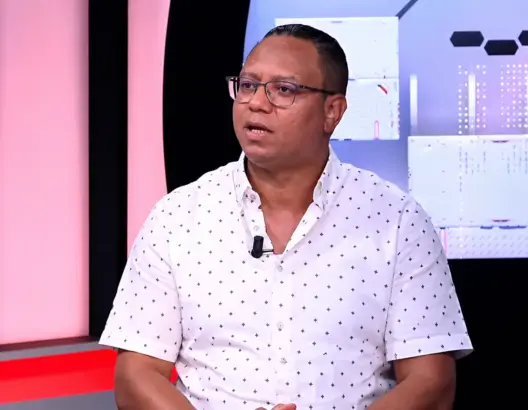 لغروس لـ”ميدي 1″: عدم استقرار البنية القانونية للانتخابات يربك الأحزاب.. والمنطقي تعيين المنصوري رئيسة للحكومة