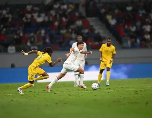 “الأسود” يتوقّفون أمام عقبة “نسور مالي” ويكتفون بالتعادل (1-1)