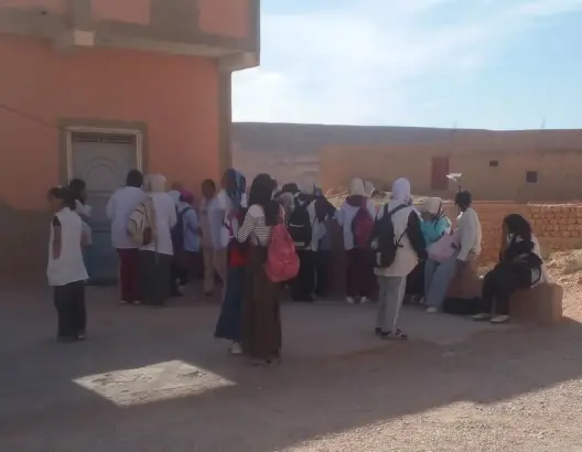 الرشيدية.. قرويون يطالبون بحل عاجل لأزمة النقل المدرسي لوضع حد لمعاناة أبنائهم