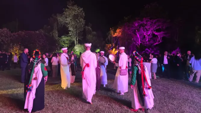 سفارة فرنسا بالرباط تطلق موسمها الثقافي الجديد باحتفاء بالتنوع المغربي