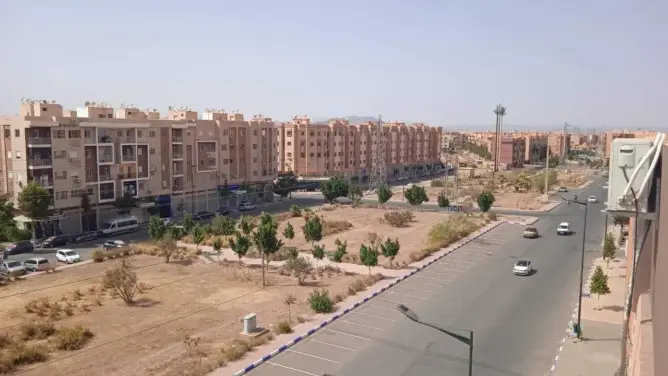 سكان أبواب جليز يطالبون بخط حافلات جديد لفك العزلة