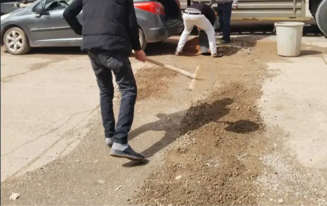 ميدلت.. أشغال الصرف الصحي تترك مقاطع طرقية متضررة بـ”زايدة”
