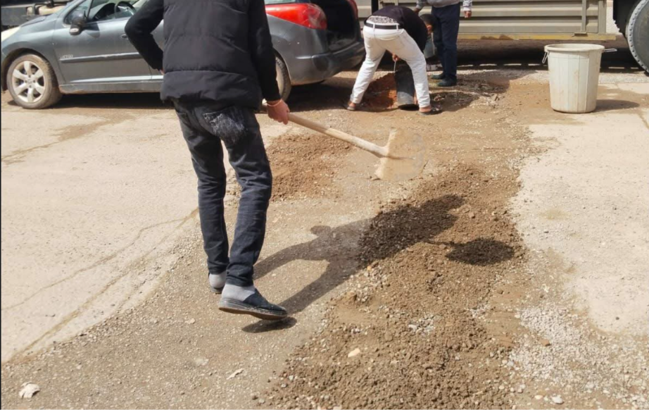 ميدلت.. أشغال الصرف الصحي تترك مقاطع طرقية متضررة بـ”زايدة” ميدلت.. أشغال الصرف الصحي تترك مقاطع طرقية متضررة بـ”زايدة”