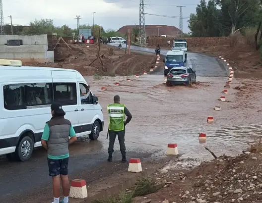نشرة إنذارية .. أمطار قوية مصحوبة بـ”التبروري” والرياح مرتقبة اليوم الجمعة