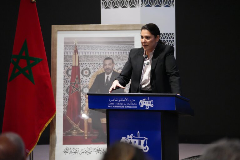 المنصوري تحث برلمانيي “البام” على رفع مستوى الأداء وتحمل المسؤولية بـ”جدية”