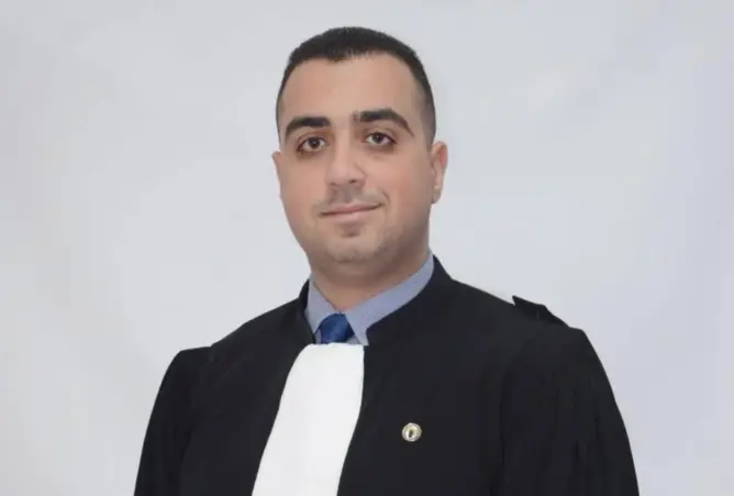 حدود قدرة المدعي على معرفة خصمه
