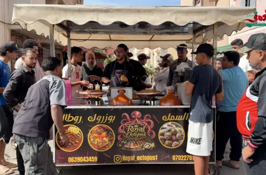شاب يصنع نجاحه بمشروع للوجبات الخفيفة