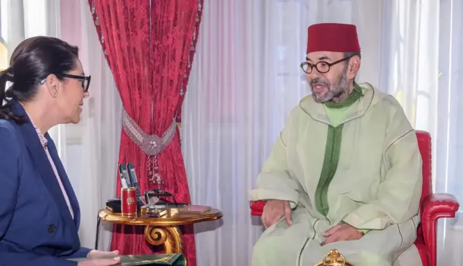 الملك محمد السادس، يستقبل اليوم الأربعاء 14 أكتوبر 2026، بالقصر الملكي بالرباط، فاطمة الزهراء المنصوري، رئيسة الحكومة المكلفة بتشكيل الحكومة الجديدة،