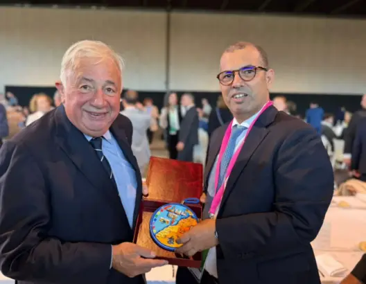 الدرويش يلتقي رئيس مجلس الشيوخ الفرنسي على هامش مشاركة وفد مغربي في مؤتمر الأقاليم بمدينة رانس