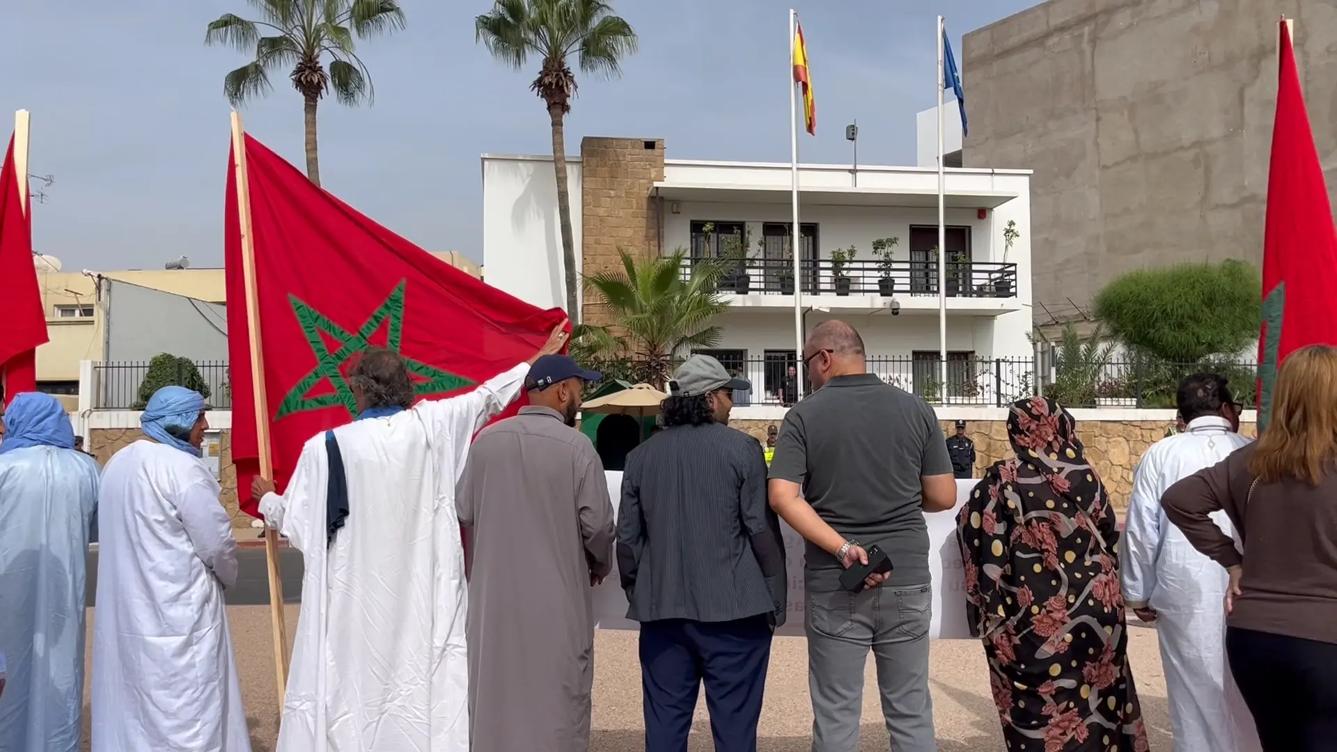 احتجاجات ضد زيارة فيليبي السادس لسبتة ومليلية وقنصلية إسبانيا بأكادير ترفض تسلم رسالة تنديد