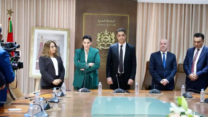 المنصوري في حفل تسليم المهام إلى سمير بلفقيه وفاطمة السعدي